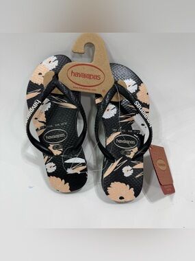 Havaianas Kids Black Sandals with Peach & White Floral Print